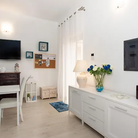 Le Rondini Konukevi 4*