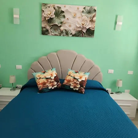 Konukevi Le Rondini 4*