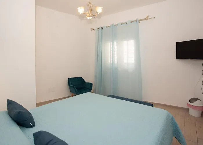 Le Rondini Vendégház Domus de Maria