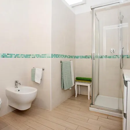 Gasthof Le Rondini Domus De Maria