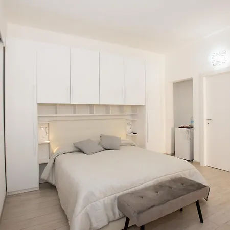 Le Rondini Domus De Maria