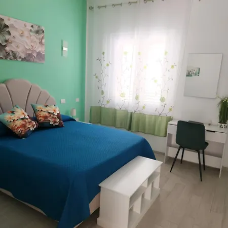 Le Rondini Domus De Maria